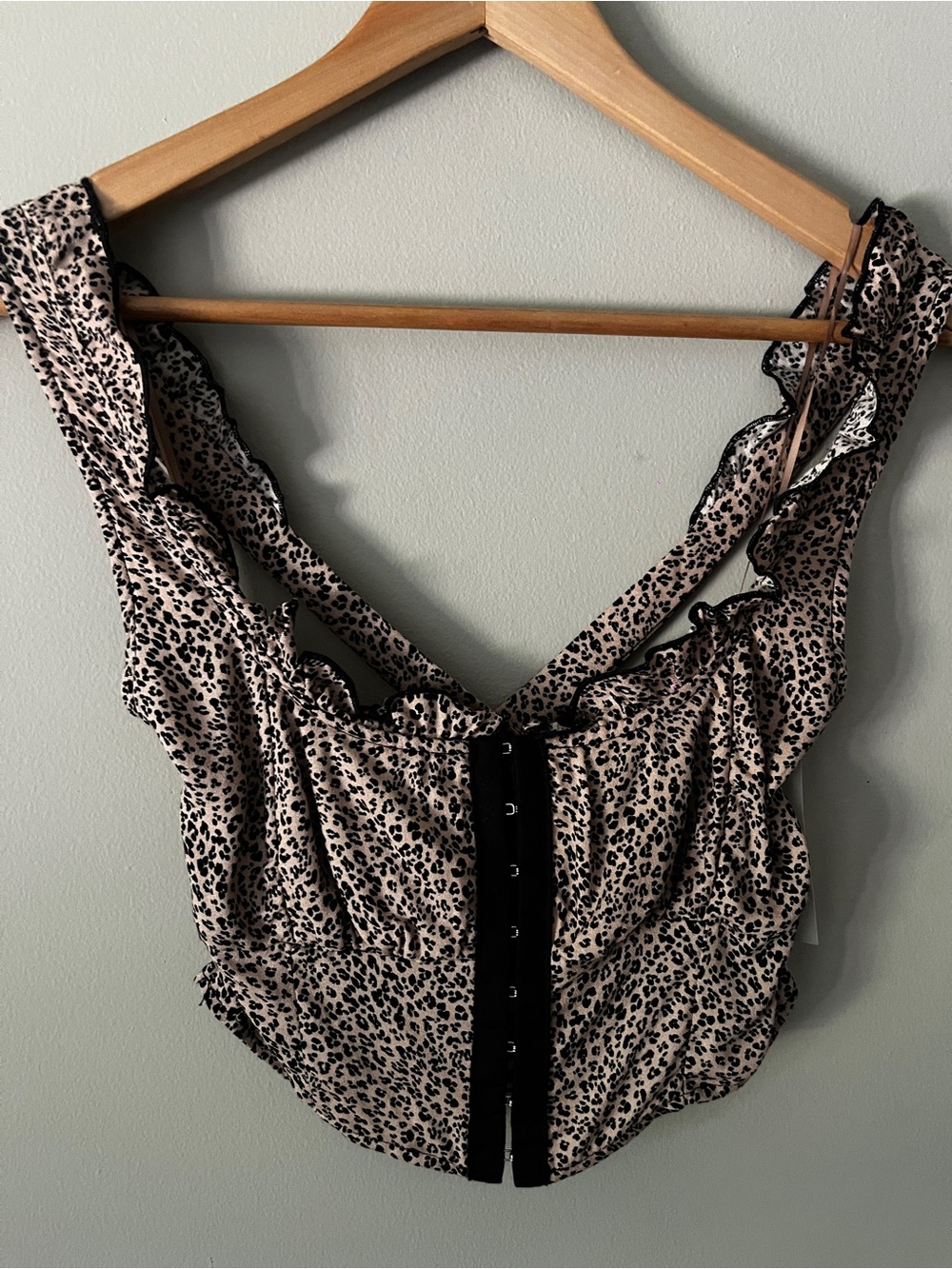 URBAN Romantics Leopard-Print Ruffle-Trim Bodysuit in Beige and Black